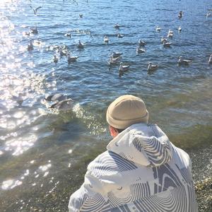 闷骚艳岳的婬乱生活视频
